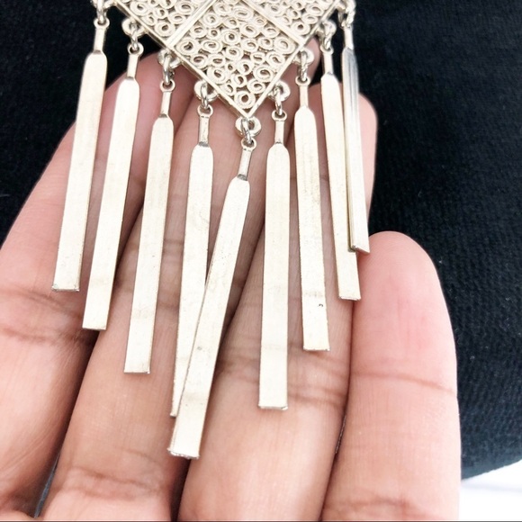 DIAMOND SHAPE METAL TASSEL PENDANT NECKLACE - Picture 3 of 8